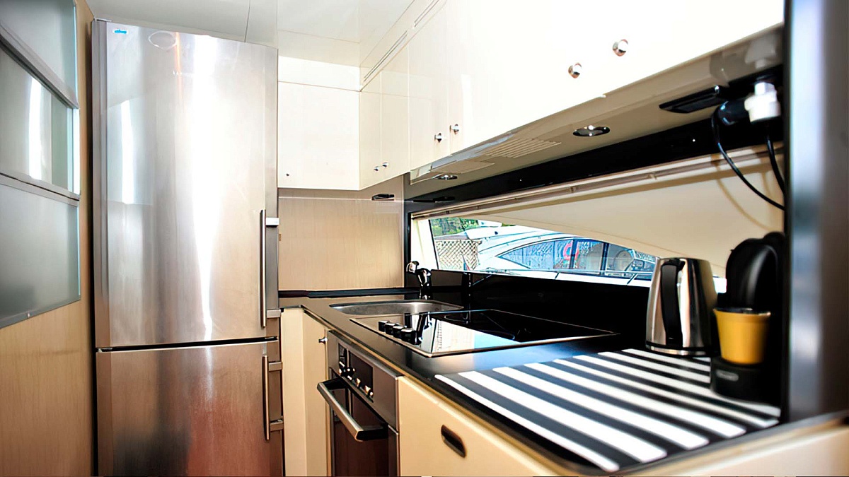 Аренда мегаяхты Riva 75 Venere в Сочи